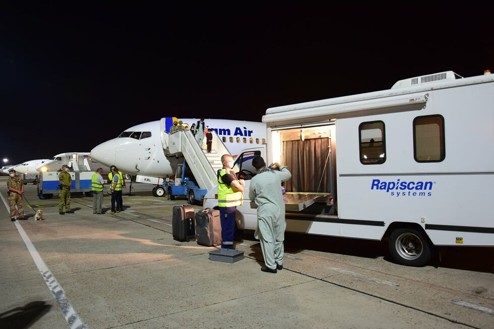 У "Бориспіль" прилетів евакуаційний рейс із Кабула. Фоторепортаж 11