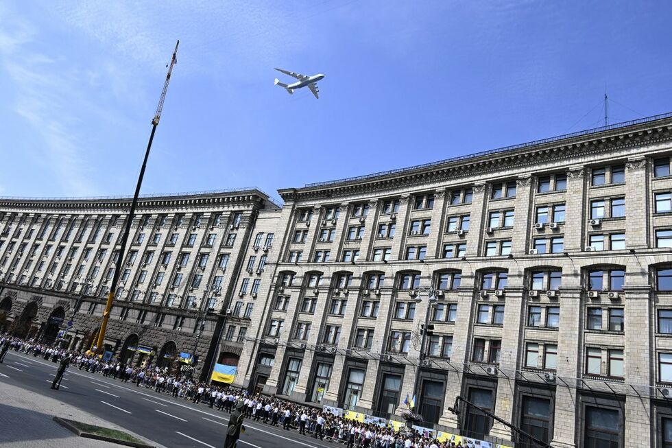 В Киеве прошел военный парад по случаю 30-летия независимости Украины. Фоторепортаж 14