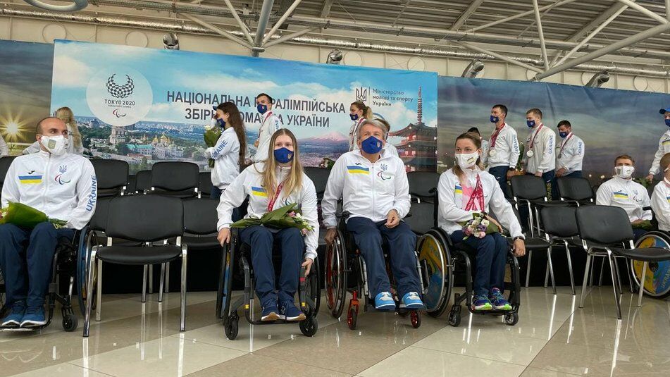 Украинские спортсмены вернулись с Паралимпиады 2020 в Токио. Фоторепортаж 4