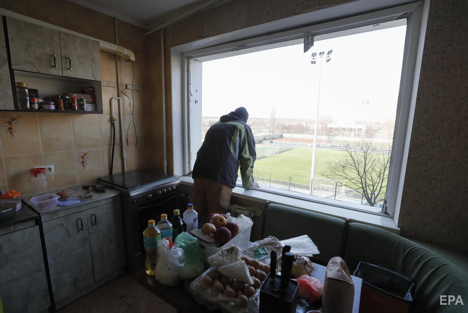 Двое погибших, 16 раненых, поврежденные дома, сожженный транспорт. Последствия обстрела Киева. Фоторепортаж 7