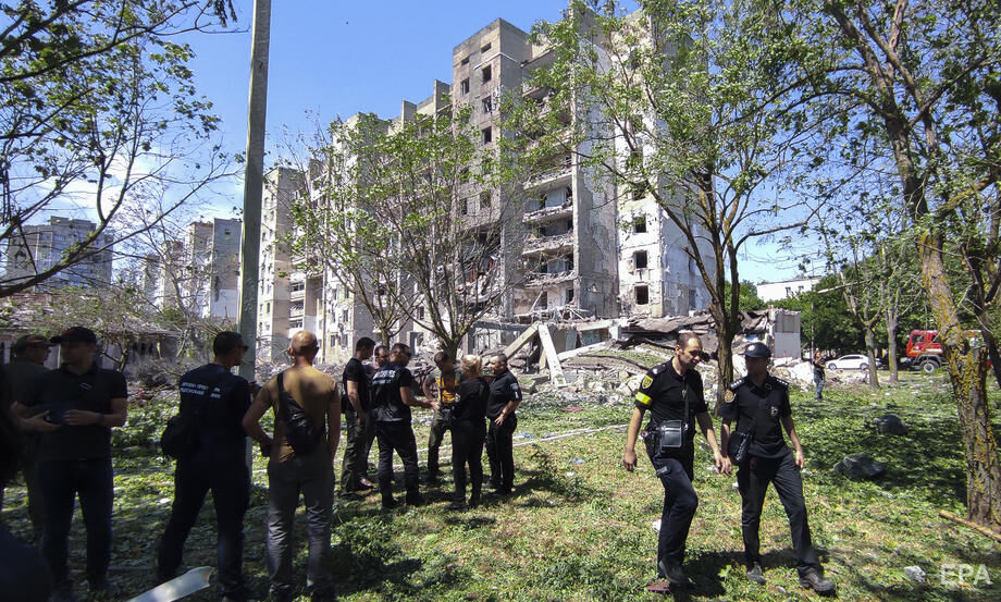 Обстрел российскими оккупантами жилого дома и базы отдыха в Одесской области. Фоторепортаж 1