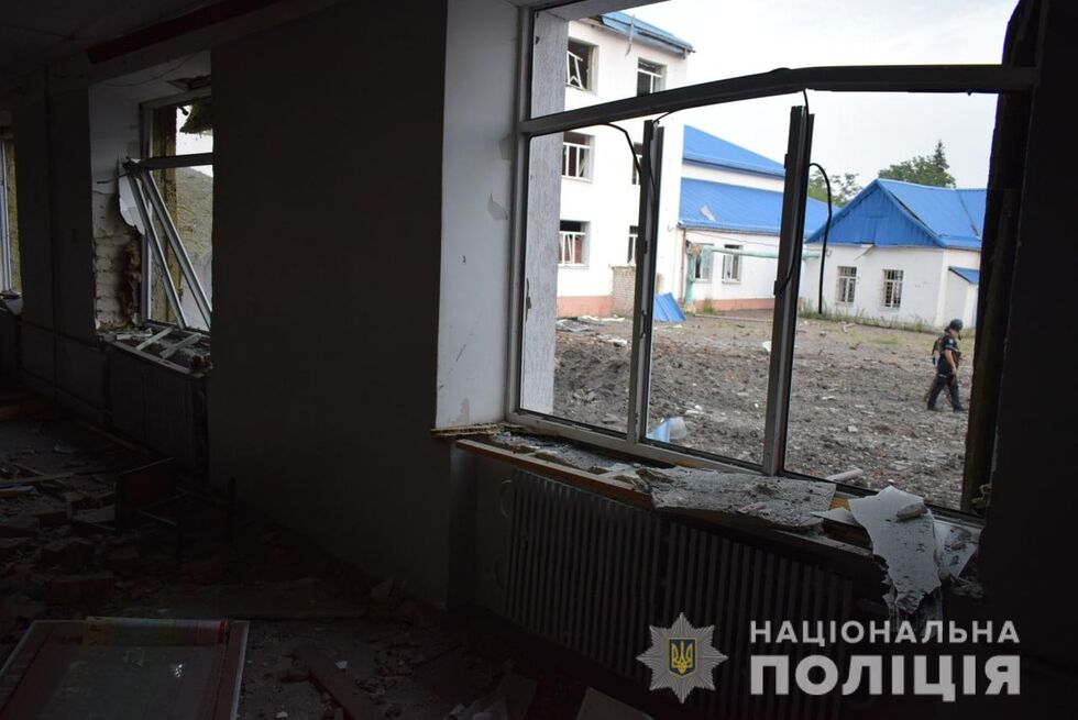 Оккупанты за сутки обстреляли пять городов и сел Донецкой области, били ракетами, артиллерией, РСЗО. Фото 4