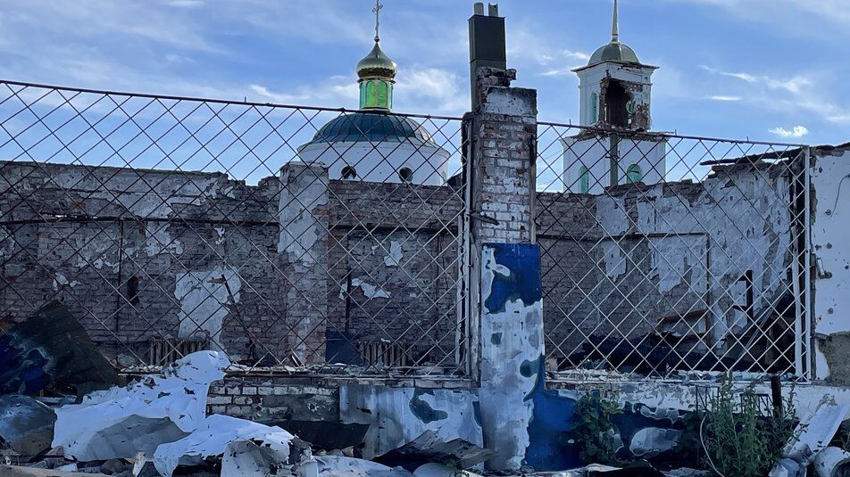 У деокупованому селі у Харківській області виявили тіла цивільних зі слідами катувань 1