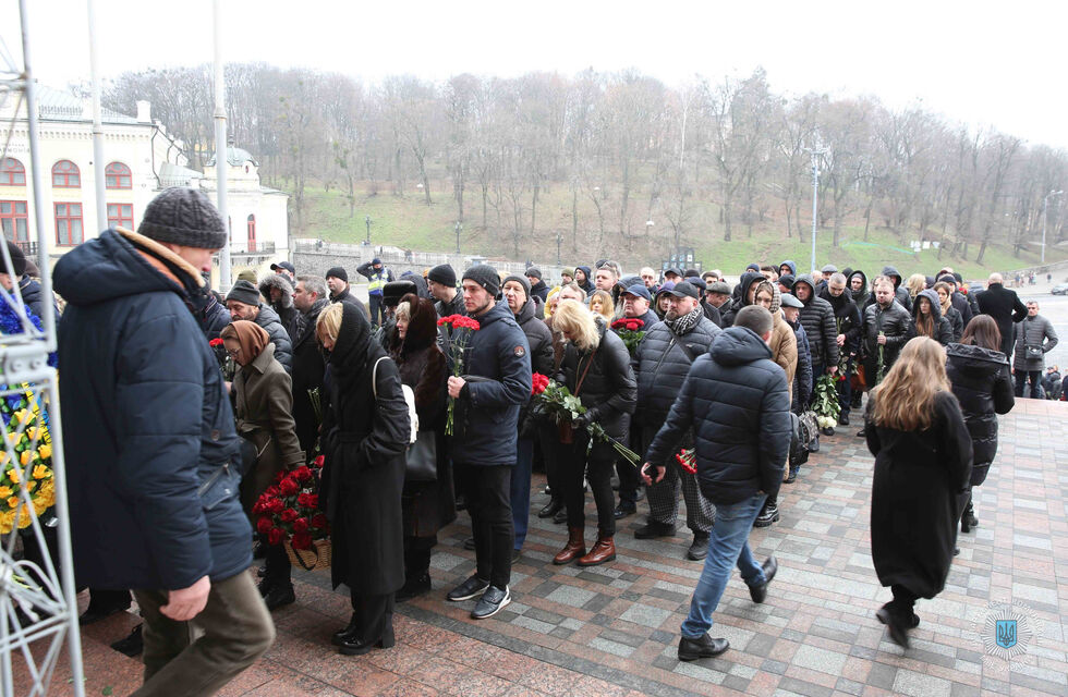 В Киеве состоялась церемония прощания с Монастырским и другими погибшими в авиакатастрофе в Броварах сотрудниками МВД. Фото, видео 10