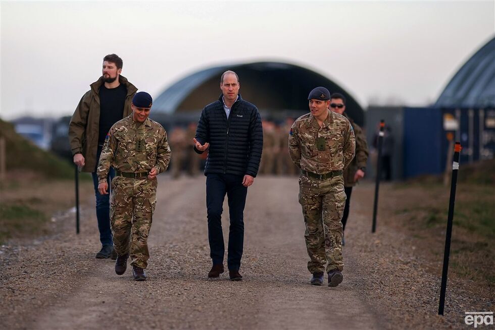 Принц Вільям відвідав британську військову базу на кордоні з Україною. Фото 1