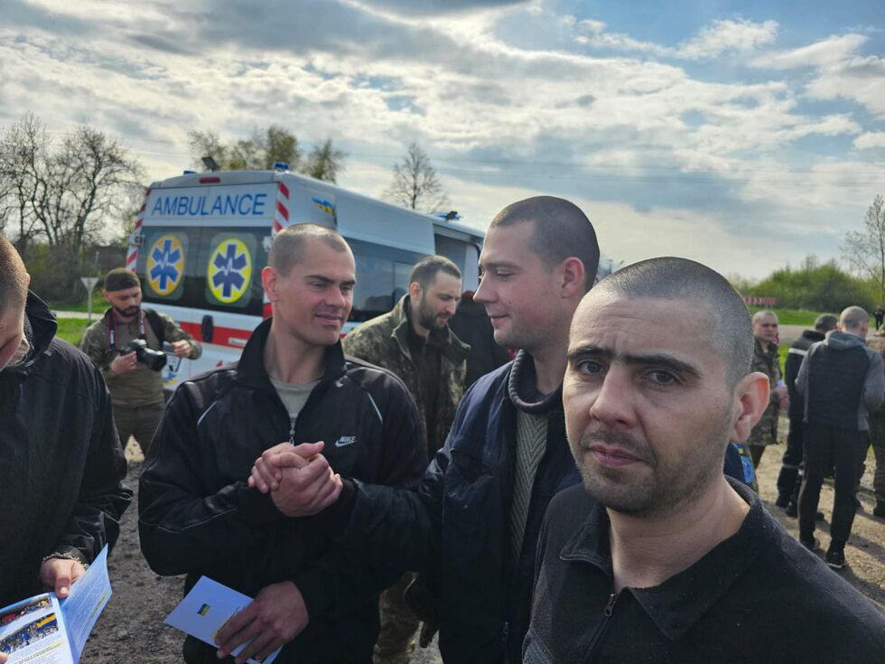 Из плена оккупантов Украина вернула 42 военных и двух гражданских. Фоторепортаж 7