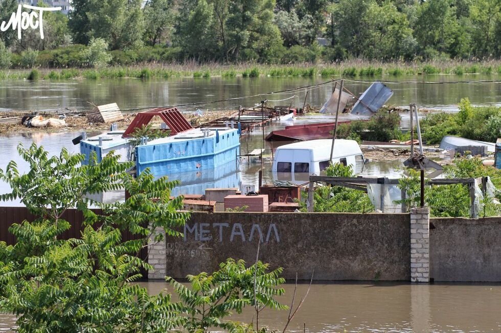 На юге Украины под воду уходят города и села после подрыва оккупантами Каховской ГЭС. Фоторепортаж 10