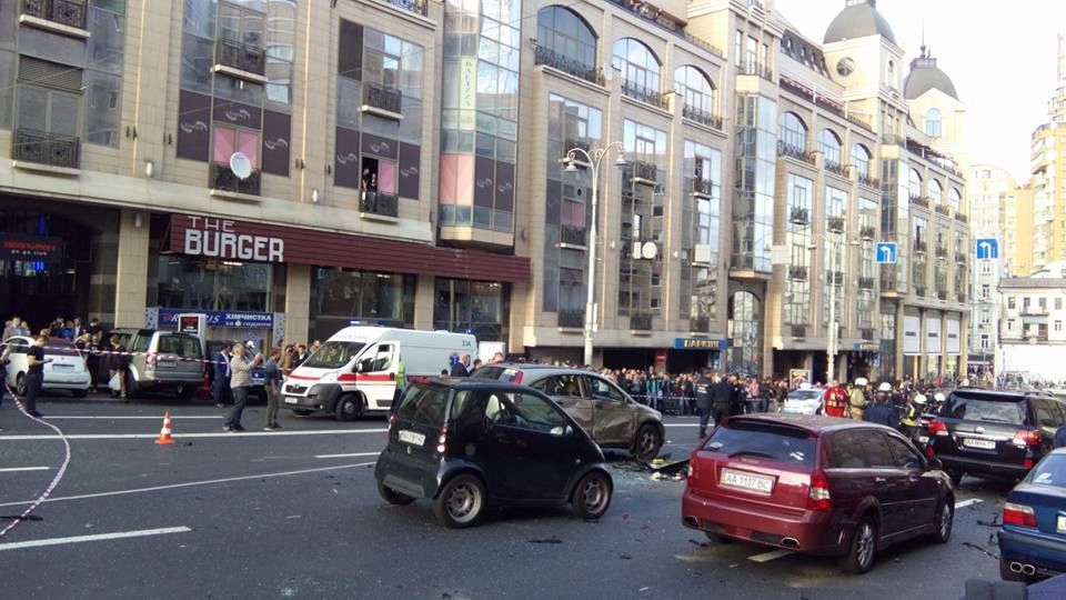 ﻿Вибух автомобіля у центрі Києва. Фоторепортаж 1