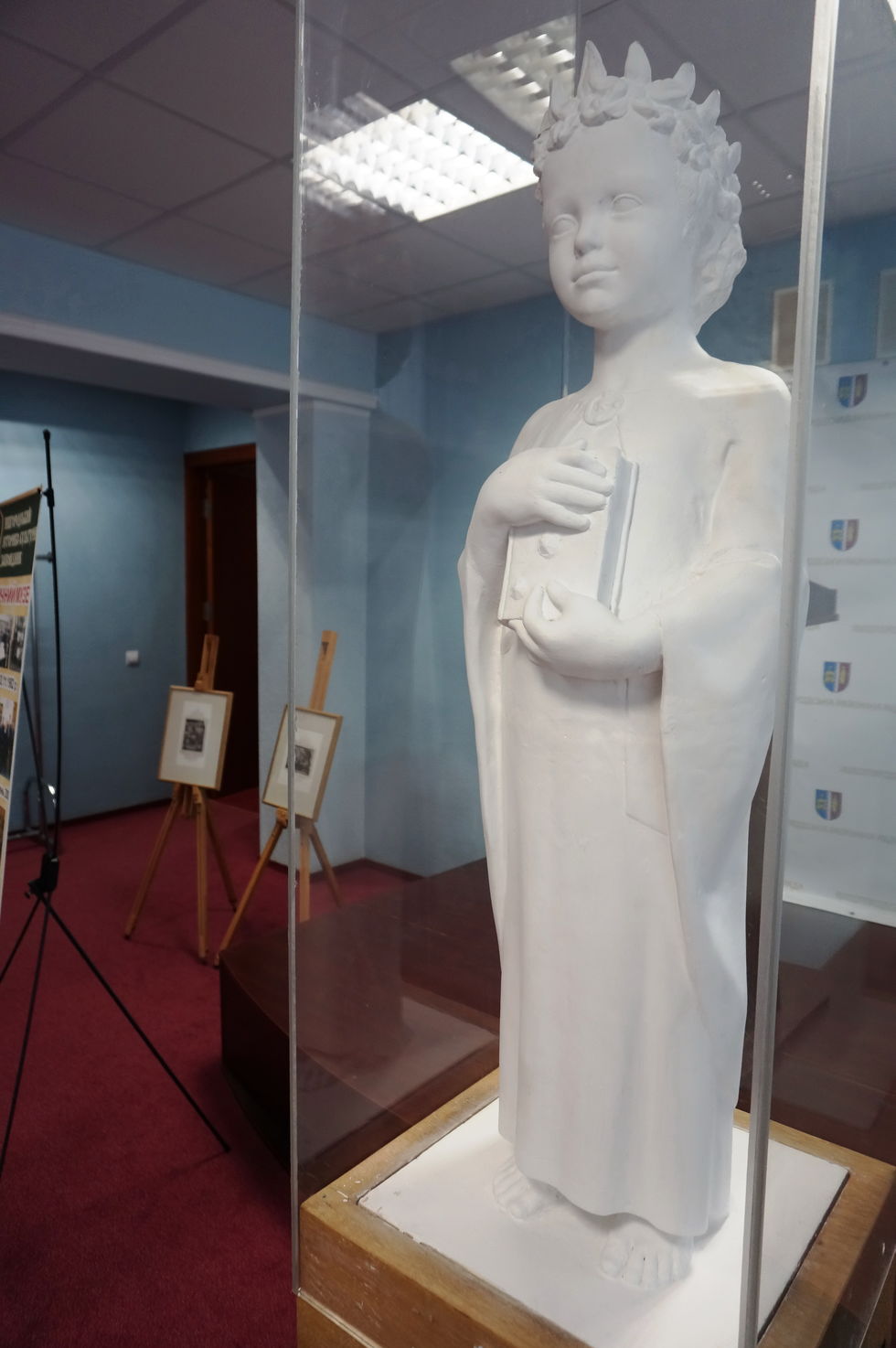 У Вишгороді з'явилася скульптура Анни Ярославни. Фоторепортаж 1