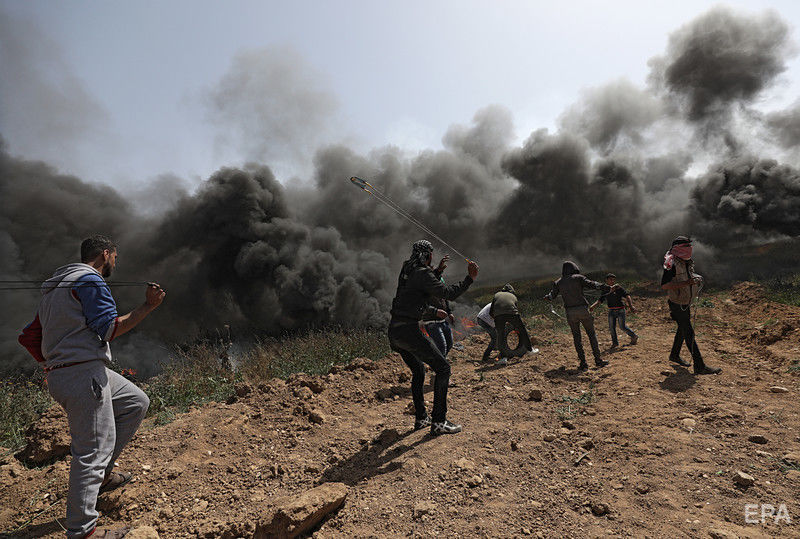 В районе сектора Газа продолжилась акция участников "Марша возвращения". Фоторепортаж 1