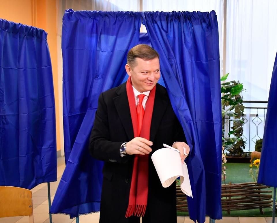 На виборах в Україні проголосували кандидати у президенти. Фоторепортаж 6
